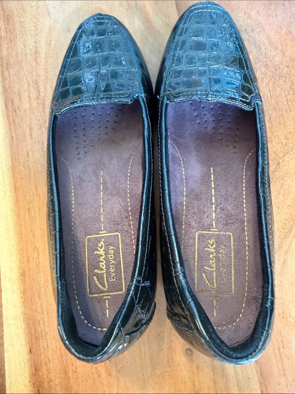 Clarks Old Money Late 2000’s Y2K Bottle Green Croc Leather Loafers 8N (VGUC) - Picture 11 of 13